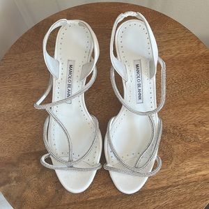 NWOT Manolo Blahnik Lucecry Satin Crystal Slingback T-strap Sandals sz 37